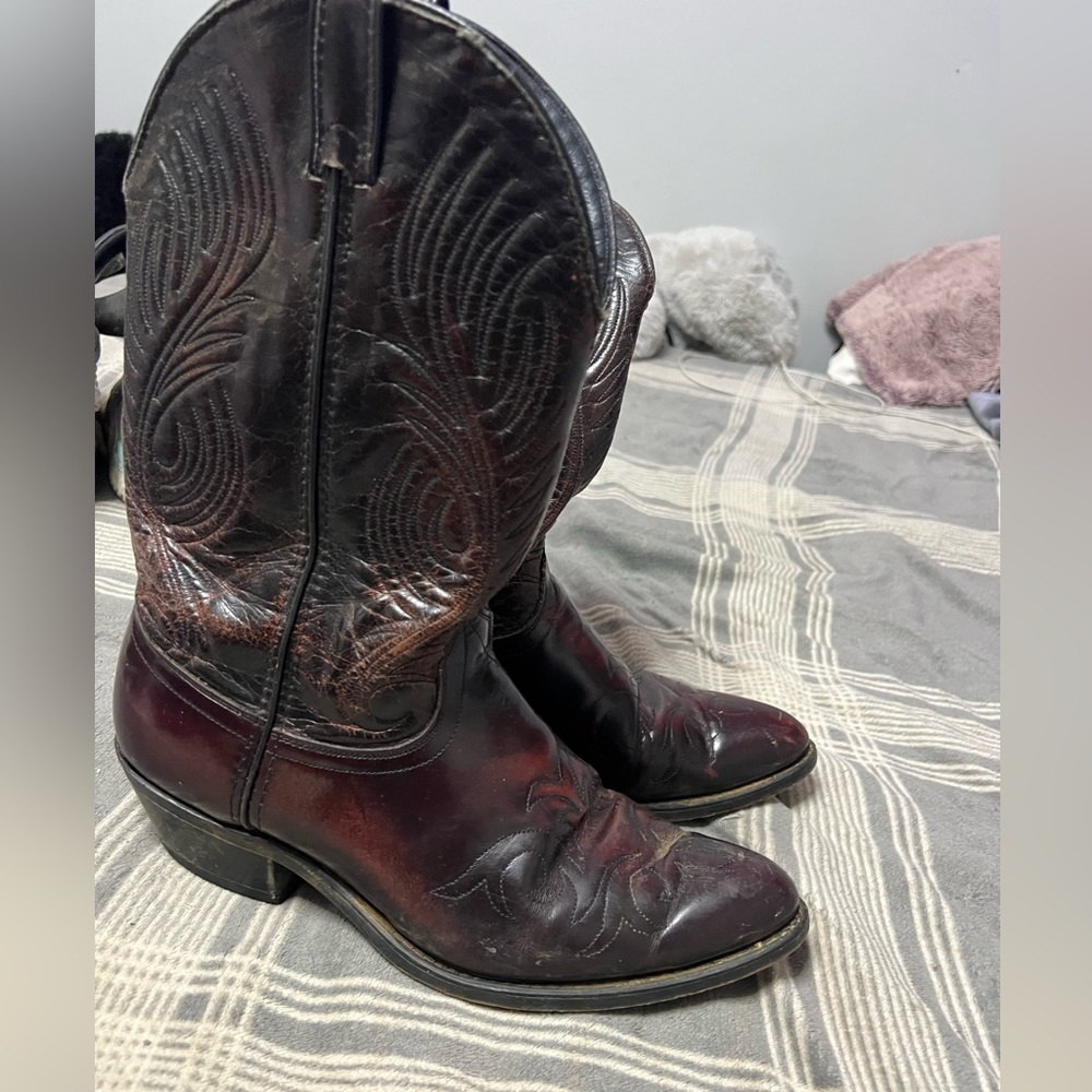 Mens 10.5 laredo pointed toe boots